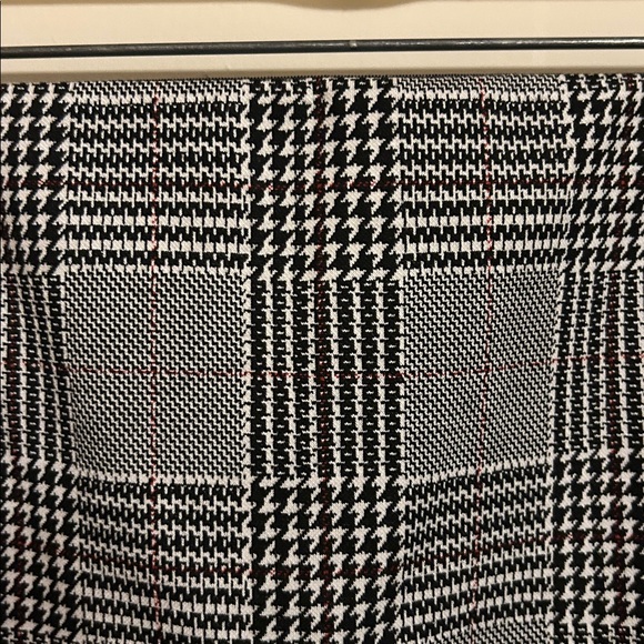 Apt.9 tummy control pull on skirt side split wide elastic waist size L.. NWT - Picture 2 of 6